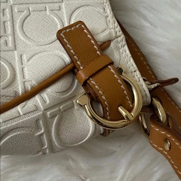 Salvatore Ferragamo White and Tan Shoulder Bag - Picture 11 of 11